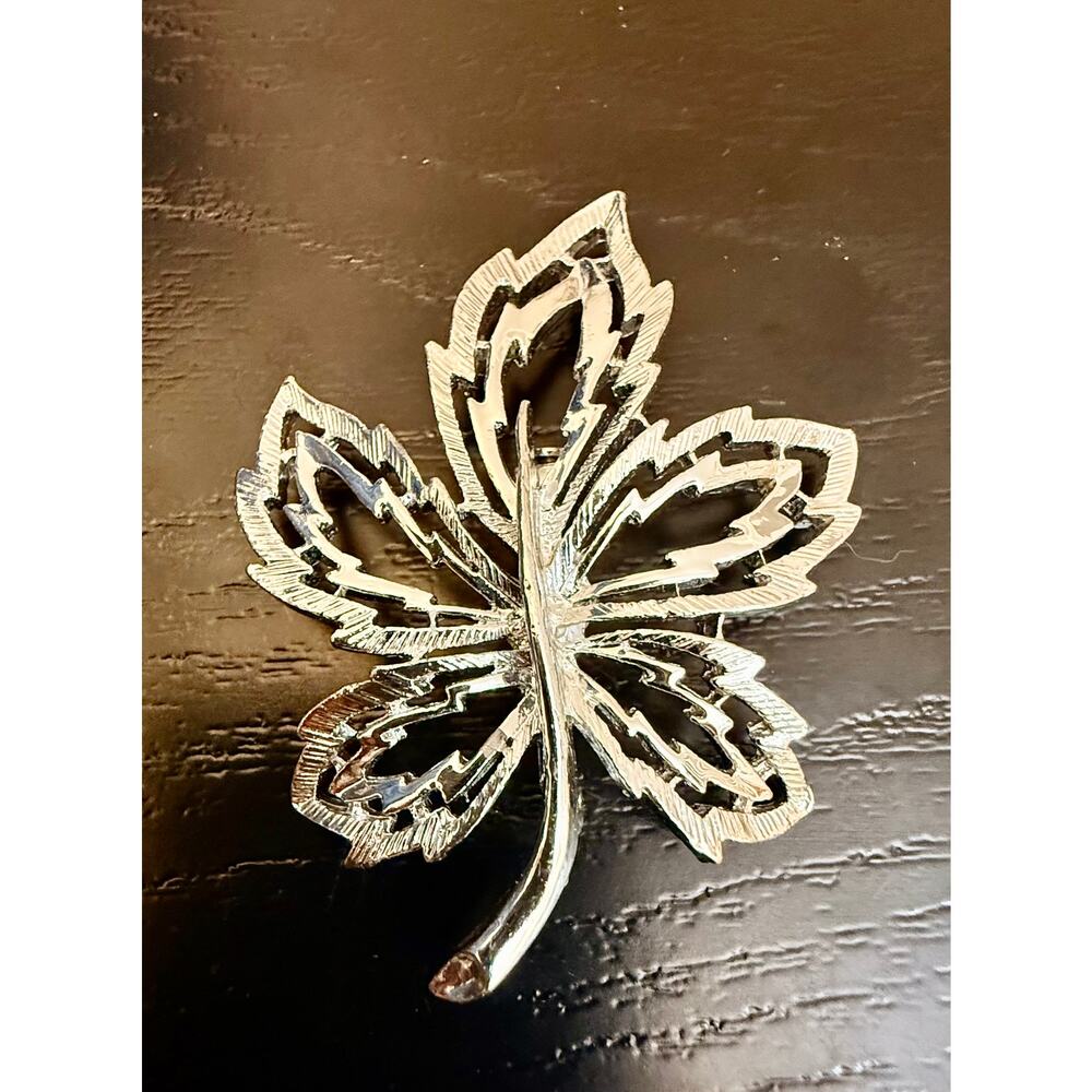 Vintage Silver Tone Openwork Maple Leaf Brooch Pin